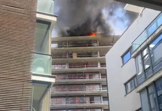 Incendiu la fațada unui bloc din Capitală - Captură Video
