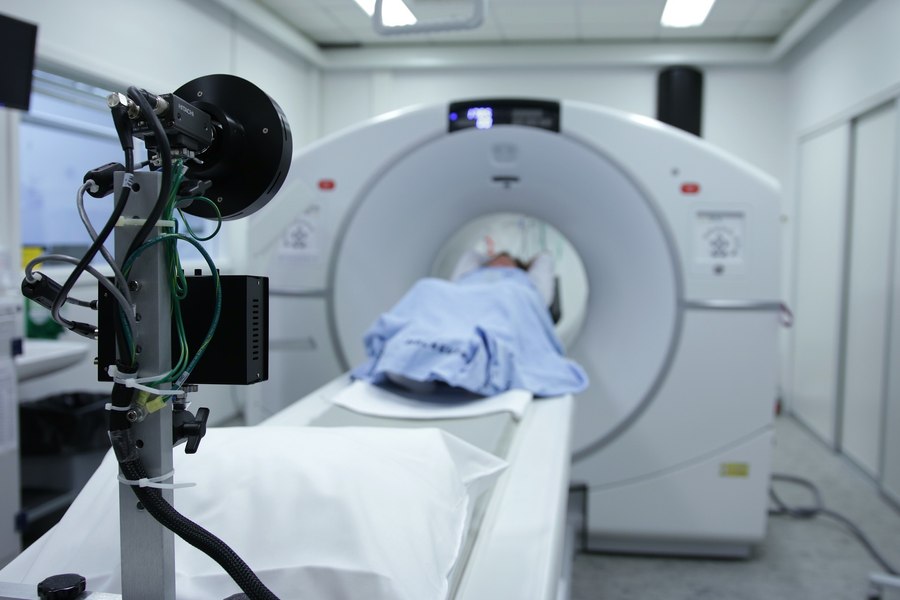 Bărbații, întrebați dacă sunt însărcinați înainte de tomografie în spitalele dintr-o țară europeană. Medic: „E jenant” 