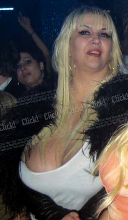 
    Raluca Bădulescu  