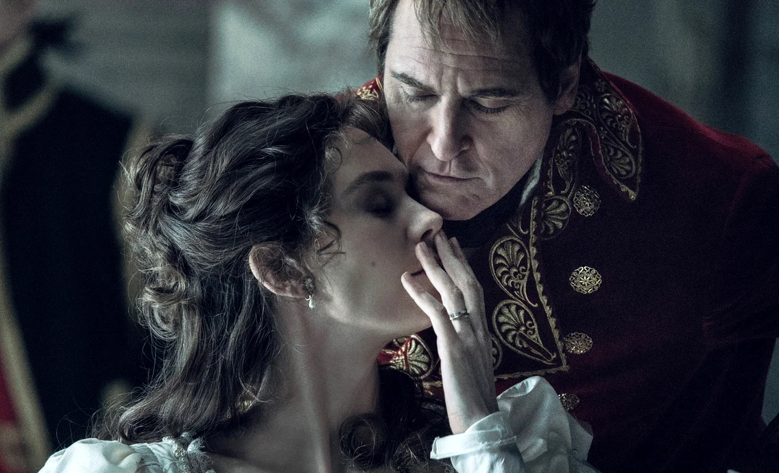 Joaquin Phoenix în rolul lui Napoleon, Vanessa Kirby, Profimedia 
