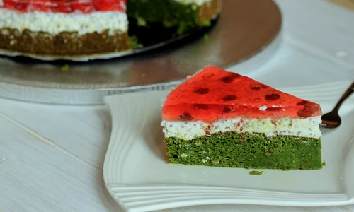 Tort pepene spanac  Sursa foto shutterstock 1532544803 jpg