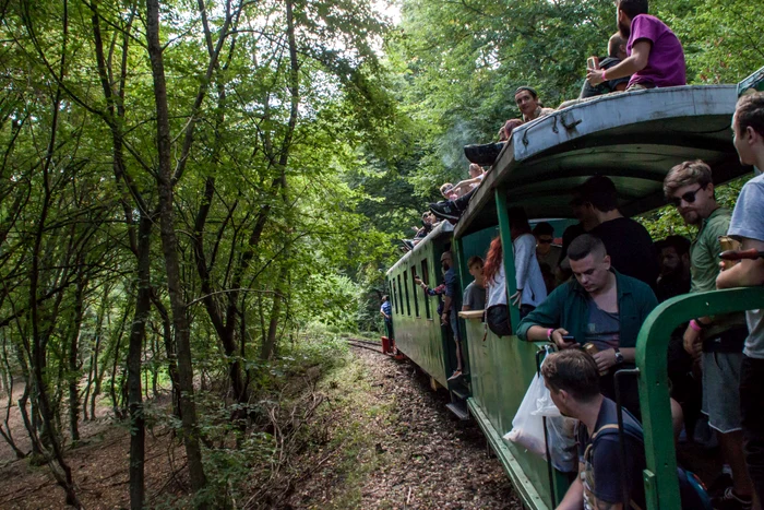 
    Petrecăreţii s-au bucurat de peisaje de basmFoto: "Adevărul"  