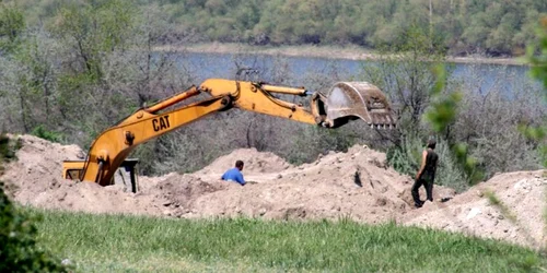 Hoţi de fier vechi în acţiune