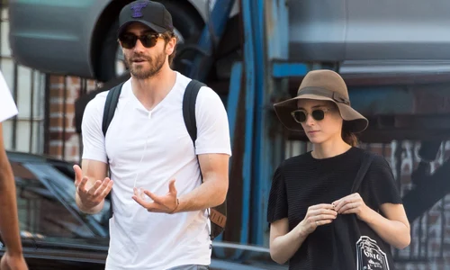 Exclusive    Rumored New Couple Jake Gyllenhaal & Rooney Mara Out In NYC ***NO USE W/O PRIOR AGREEMENT CALL FOR PRICING*** jpeg