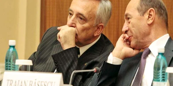 Mugur Isărescu, şi preşedintele Traian Băsescu au căzut de acord că România trebuie să fie şi mai drastică în privinţa bugetului din 2012  