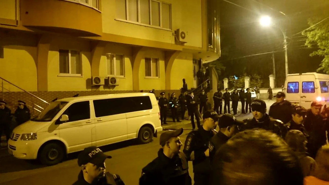 perchezitii la sediul PN