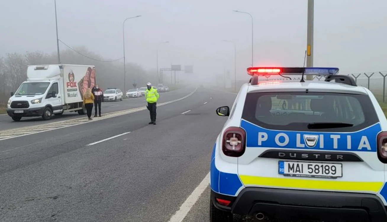 
    Polițiștii de la IPJ Sibiu cereau bani șoferilor ca să nu-i sancționezeFOTO: oradesibiu.ro  