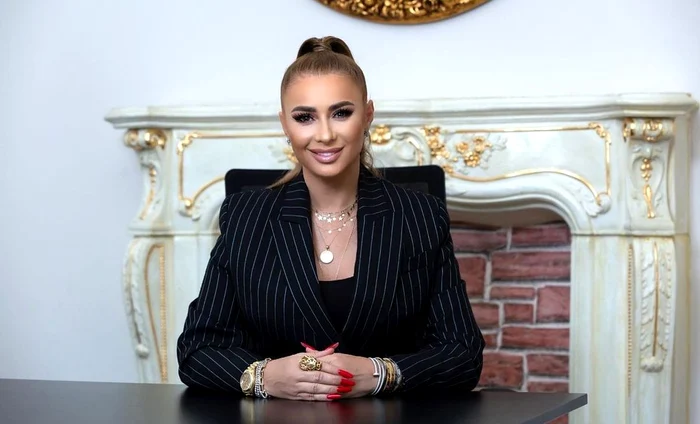 Cum s-a plimbat Anamaria Prodan pe străzile Capitalei? / Foto: Instagram