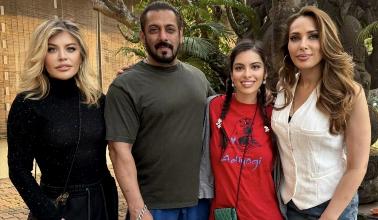 Loredana Groza și fiica sa, în vizită la Iulia Vântur și Salman Khan. Foto: social media