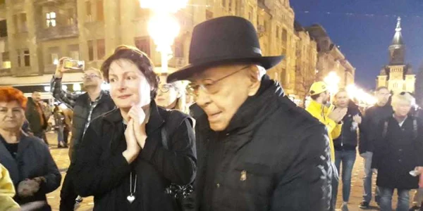 Mihai Sora la protest la Timisoara FOTO news.ro