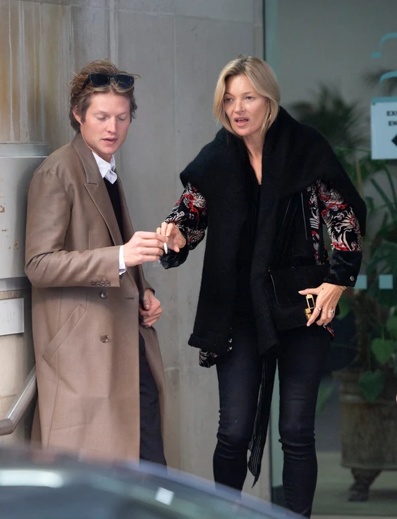 Kate Moss, alături de actualul ei partener, Nikolaj