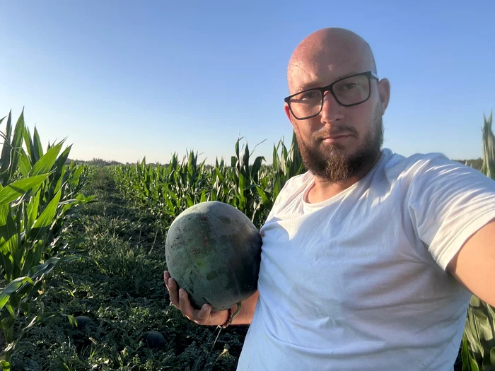 Ionuț Crăciun vrea să producă pepeni verzi până în octombrie FOTO: arhiva Ionuț Crăciun