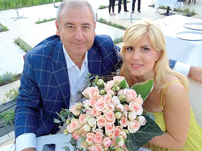 Elena Udrea a divorțat de  Dorin Cocoș  după 10 ani