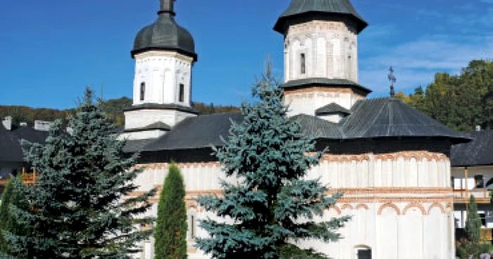 Un weekend în tihnă la mănăstirile din Neamţ