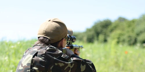 Starea tânărului împuşcat cu arma de vânătoare este stabilă. Foto arhivă