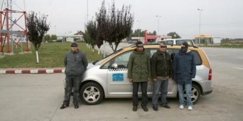 Satu Mare: Trei cetăţeni afro-asiatici au încercat să treacă graniţa cu un taxi