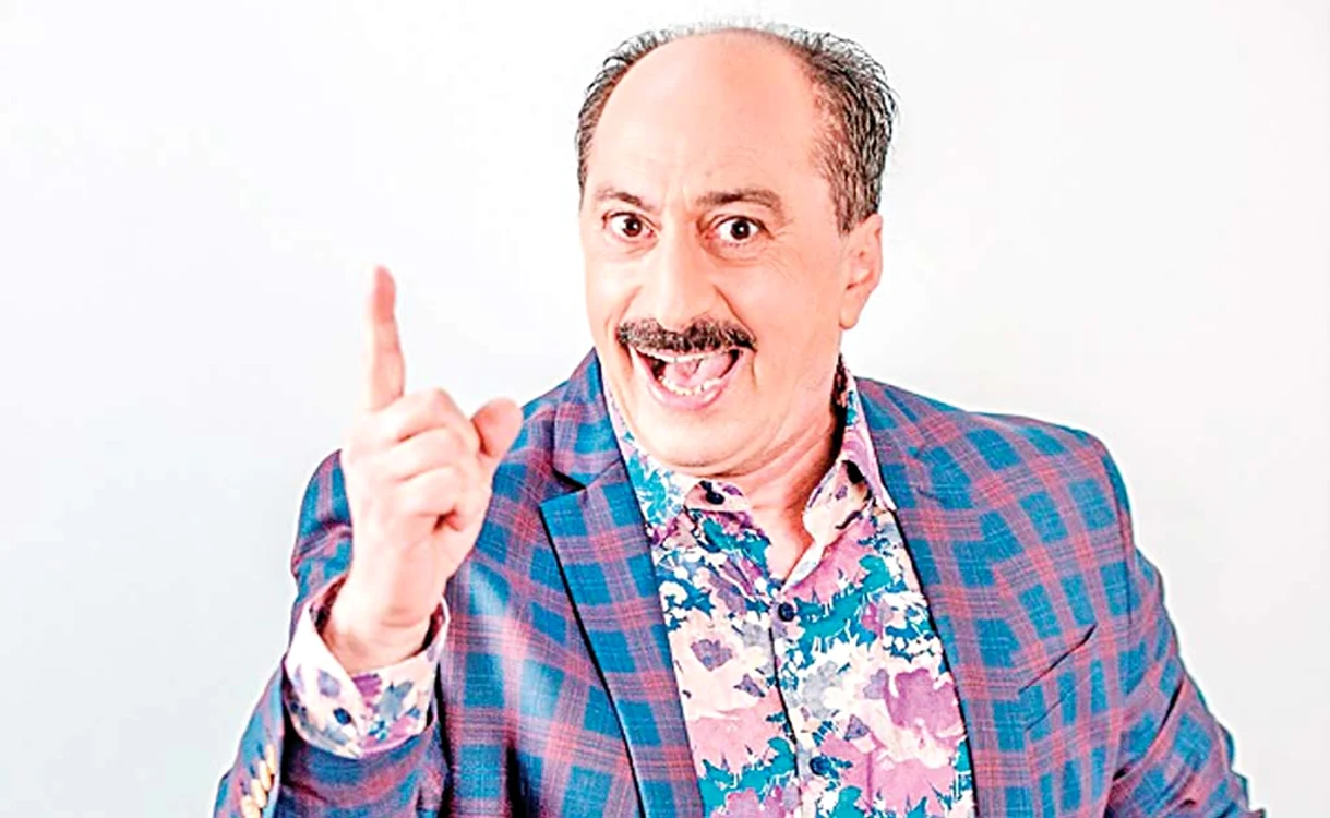 
    1985. Țociu avea un păr bogat și creț, la debut  