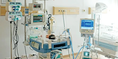 incubator bebeluşi jpg