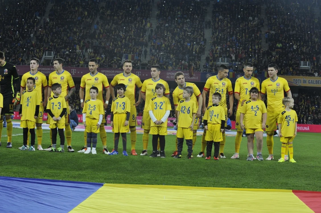 Echipa de start a României ocntra Spaniei FOTO Mediafax