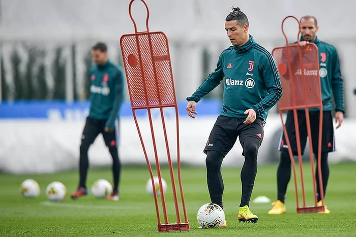 
    Cristiano Ronaldo se află acum la izolare  