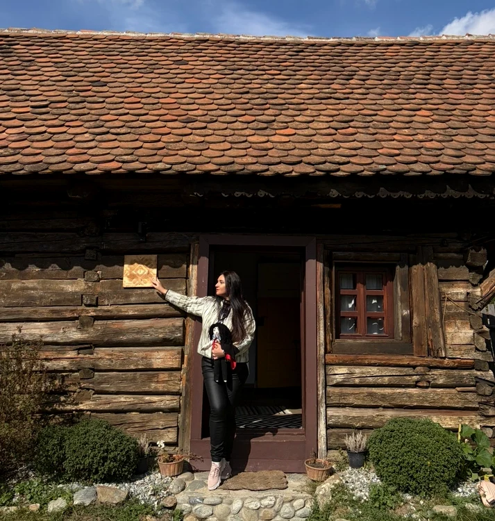 O casă din complexul Andreei Esca se poate închiria cu 790 lei pe noapte 