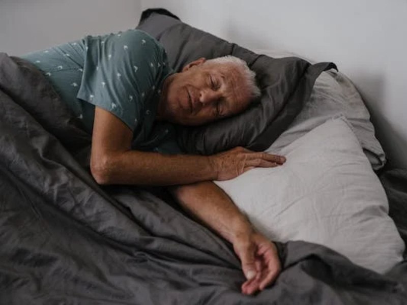 Un studiu nou explică asocierea dintre somn și demență la persoanele vârstnice