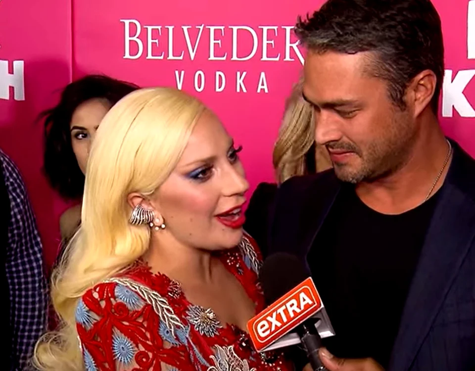S-a iubit și cu Taylor Kinney / foto: captură Youtube