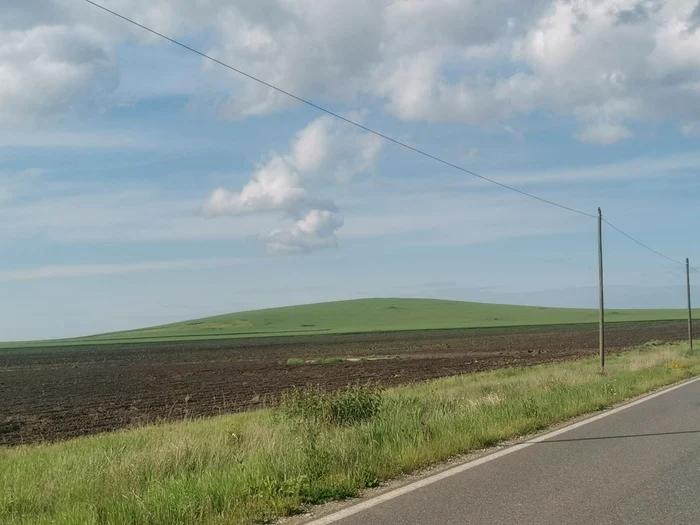 Vulcanul stins se vede de la distanță FOTO Ștefan Both