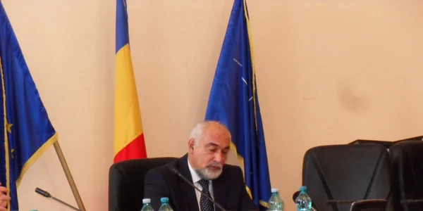 varujan vosganian 