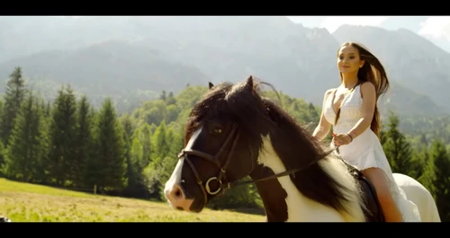 9 vladuta lupau frumoase s romancele jpg jpeg