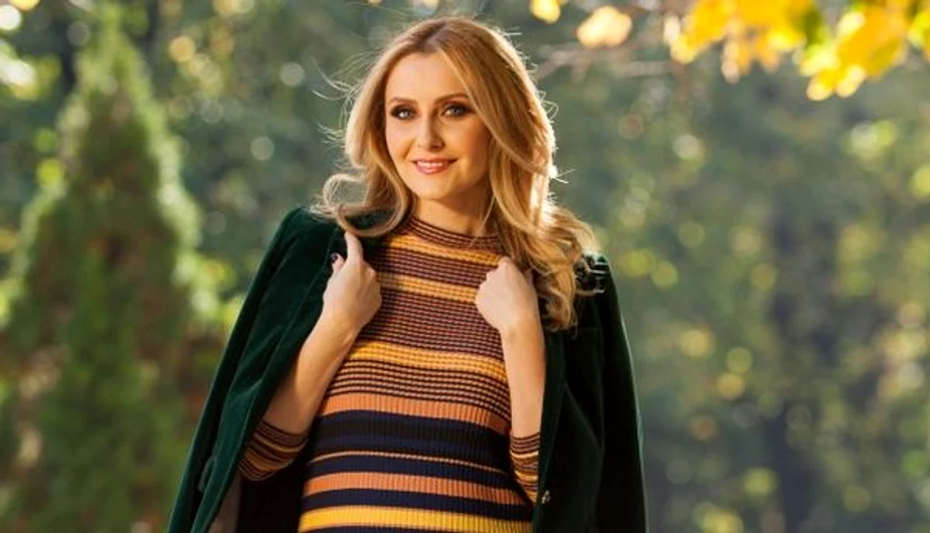 
    Alina Sorescu este mămica a două fetiţefoto: arhiva personală  