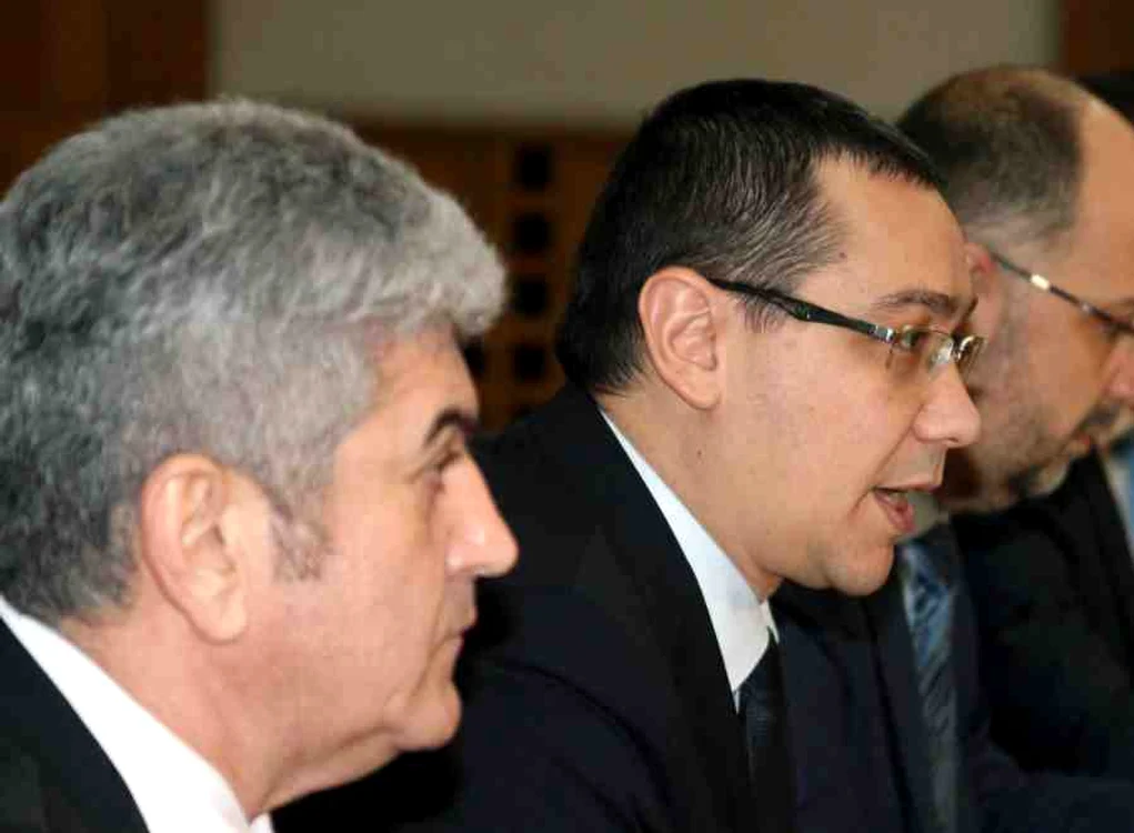 
    Gabriel Oprea vrea să iasă din echipa lui Victor Ponta dacă PSD "umblă" la Codul PenalFoto: Mediafax  