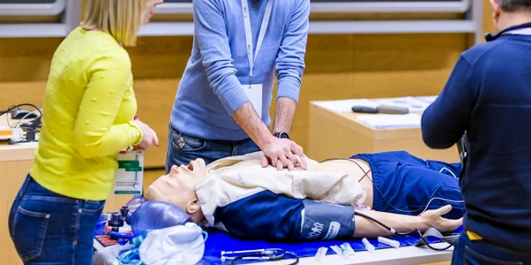 tehnici de resuscitare avansata predate cadrelor de la Spitalul zalau