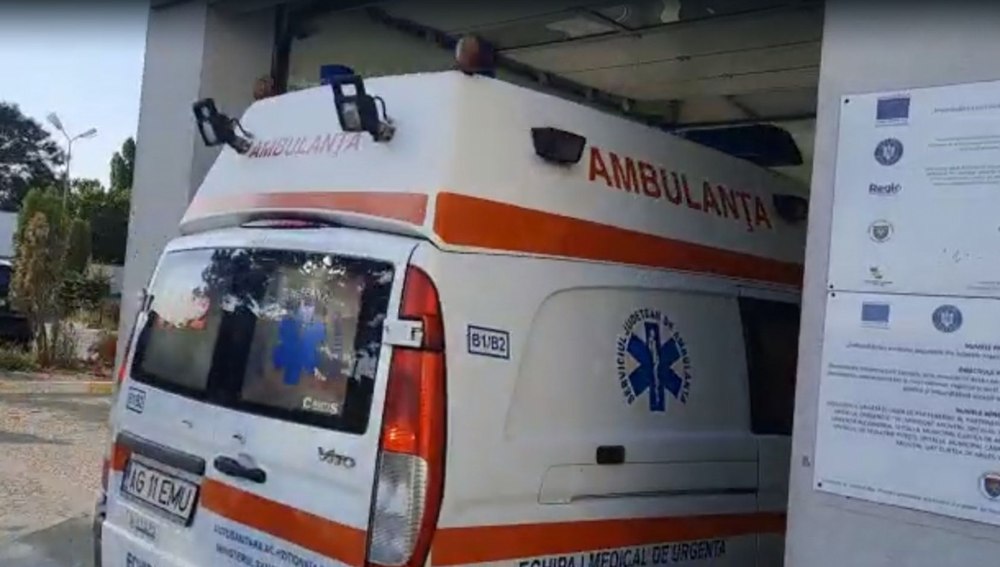 Cât a cerut un ambulanțier din Argeș unei familii pentru o pensie de invaliditate. Bărbatul este cercetat pentru trafic de influență