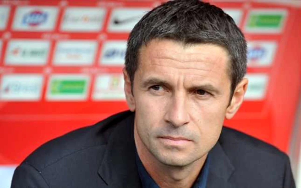 Antrenorul lui Lyon, Remy Garde, s-a umplut de ruşine în faţa unei echipe din liga a treia FOTO uefa.com
