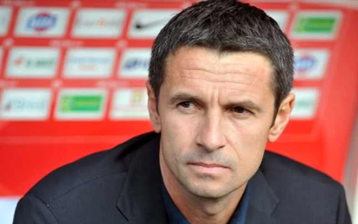 Antrenorul lui Lyon, Remy Garde, s-a umplut de ruşine în faţa unei echipe din liga a treia FOTO uefa.com