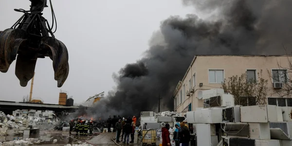 Incendiu de proporţii în Popeşti Leordeni lângă Bucureşti. Foto Inquam Photos / George Calin