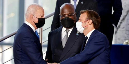 Emmanuel Macron si Joe Biden la G20 FOTO EPA-EFE