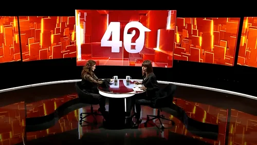 Corina Danila a dezvăluit că e căsătorităa de cinci ani în emisiunea 40 de întrebări a lui Denise Rifai de la Kanal D. FOTO: captură TV