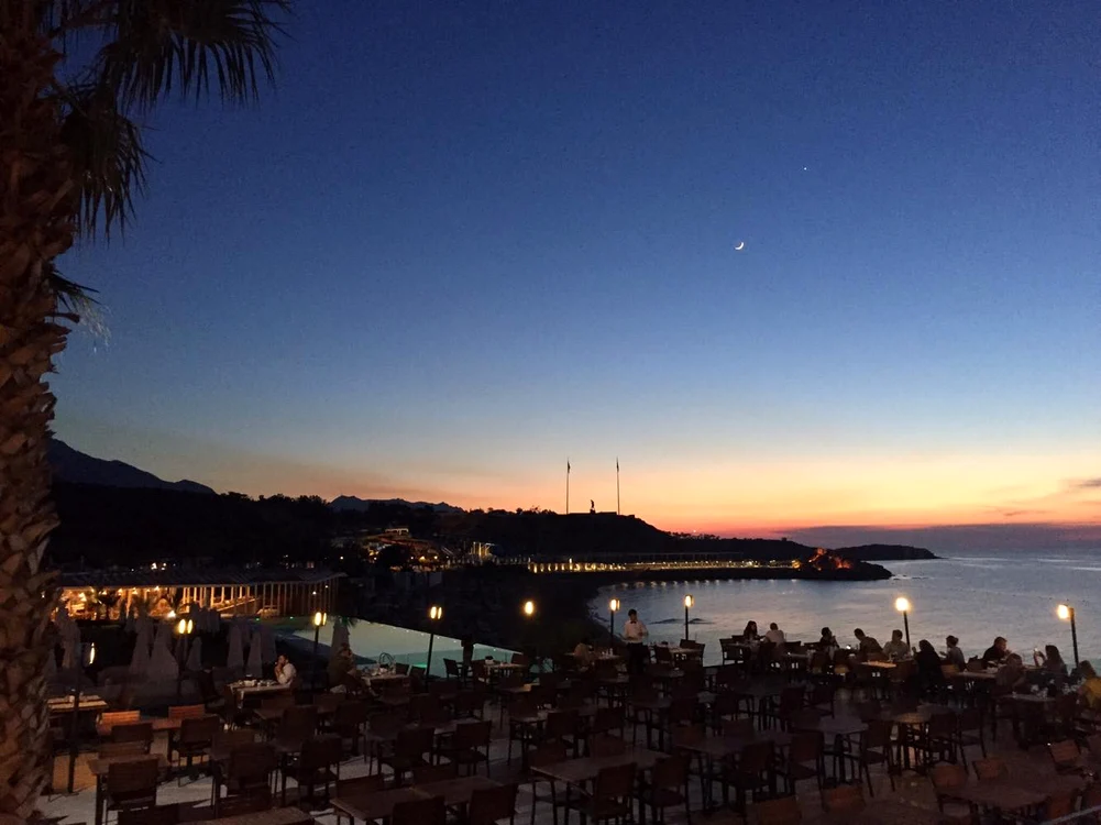 Un sejur de 7 nopţi într-un resort de 5* cu ultra all inclusive începe de la 1.600 de euro/2 persoane
