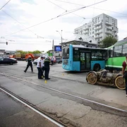 INSTANT ACCIDENT STB TRAMVAI AUTOBUZ 08 INQUAM Photos Cosmin Enache jpg