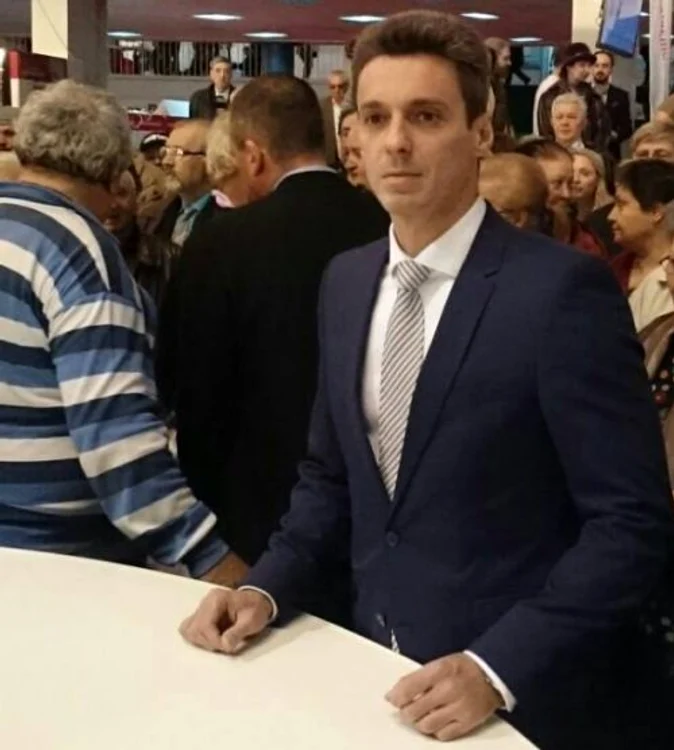 Mircea Badea s-a luat de Kamara