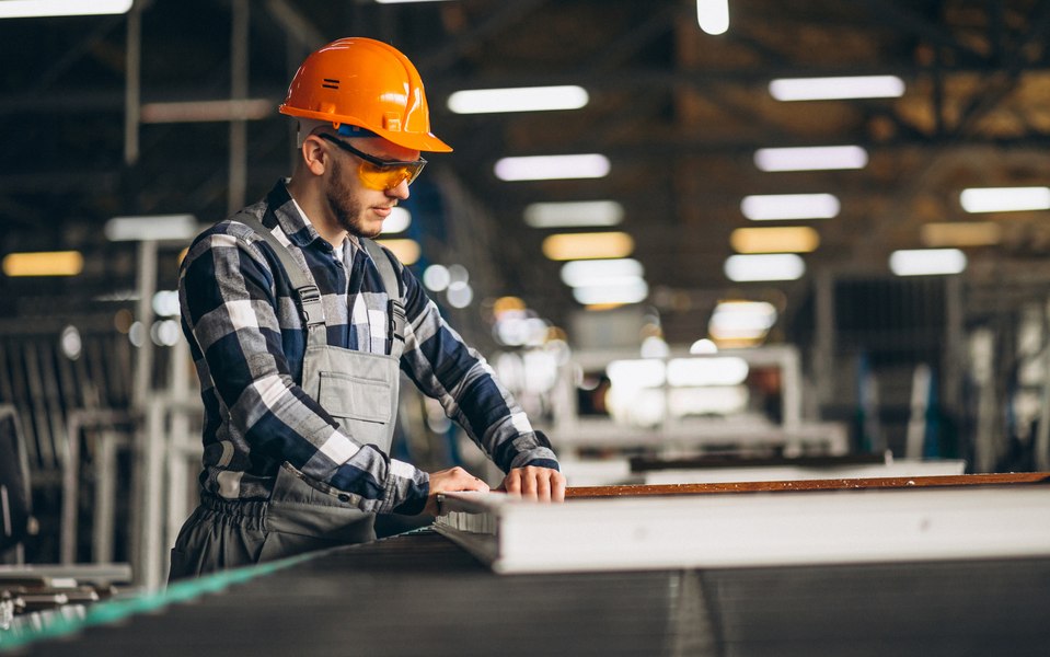 „Nu pot să ofer un salariu de 5.000 de lei net!” – Mesajul unui antreprenor care a divizat internetul