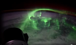 aurora vazuta de pe ISS FOTO FB Jessica Meir png