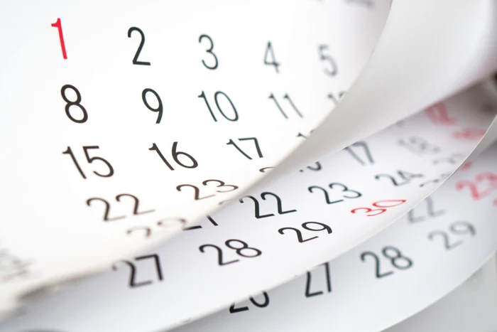 Calendar care inndică zilele libere