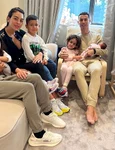 Cristiano Ronaldo cu fetița bolnavă sursa Instagram jpg