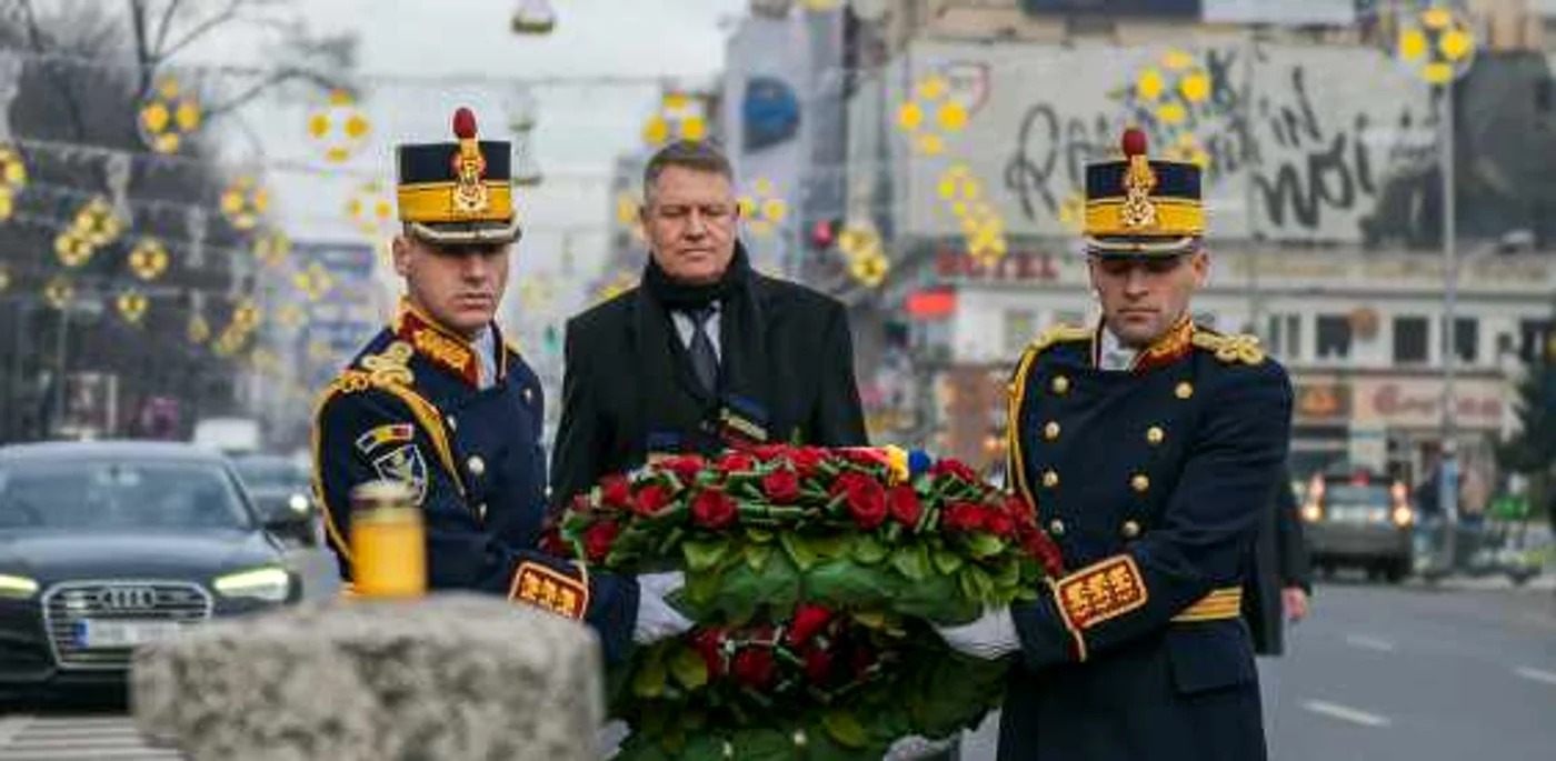 Iohannis a depus o coroană de flori FOTO presidency.ro