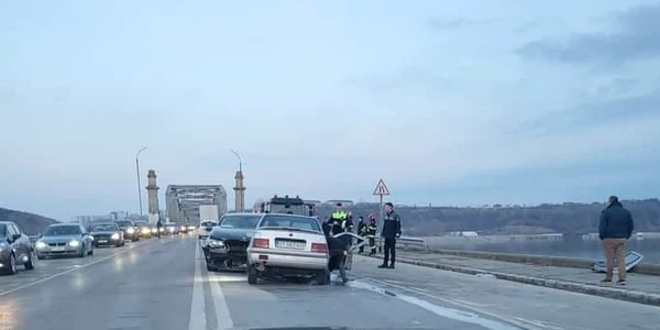 accident podul olt foto fb minel ciocan1 jpg