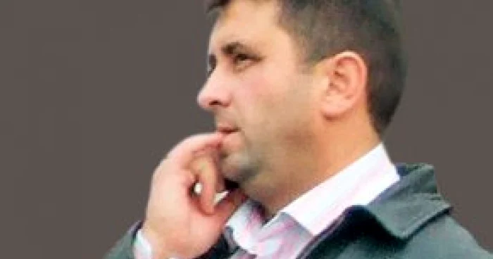 SATU MARE: <b>EXCLUSIV</b> Enoriaşii greco-catolici, lăsaţi fără case de popa din comună