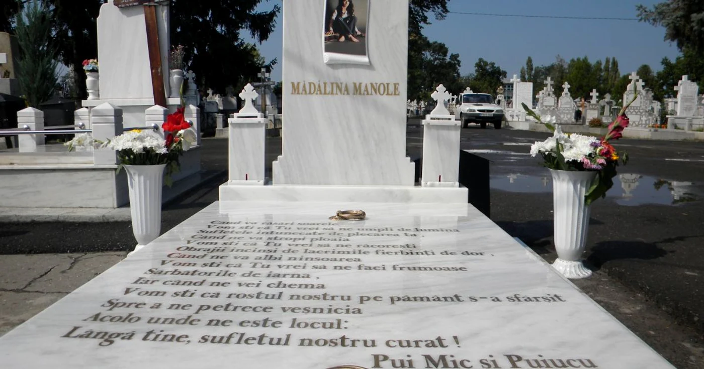 La peste trei ani de la moartea artistei, soţul acesteia, Petru Mircea, i-a ridicat un monument funerar în cimitirul din Ploieşti unde este înhumată. FOTO Dana Mihai